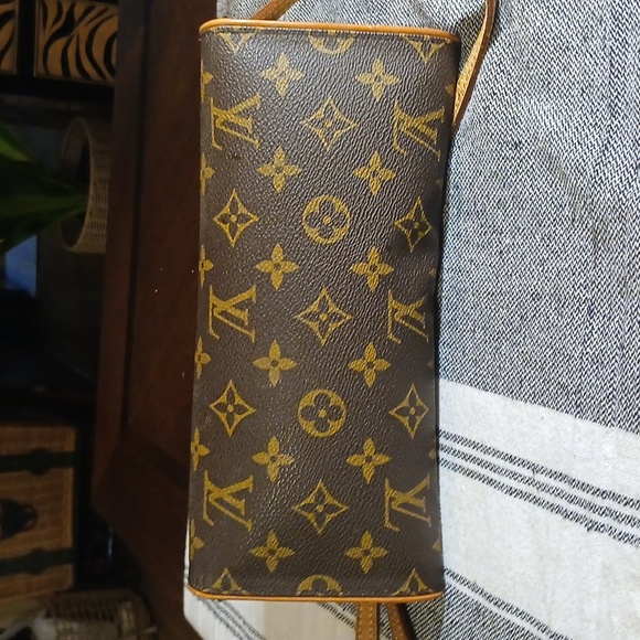 Louis Vuitton Monogram Shoulder Bag Pochette Twin GM Brown - Picture 2 of 16